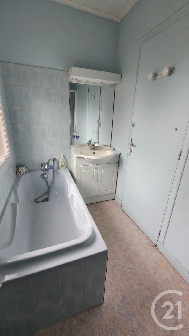 maison à vendre - 4 pièces - 82.0 m2 - ABBEVILLE - 80 - PICARDIE - Century 21 Triangle Immobilier