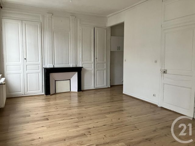 Afficher la photo en grand immeuble à vendre - 212.0 m2 - ABBEVILLE - 80 - PICARDIE - Century 21 Triangle Immobilier