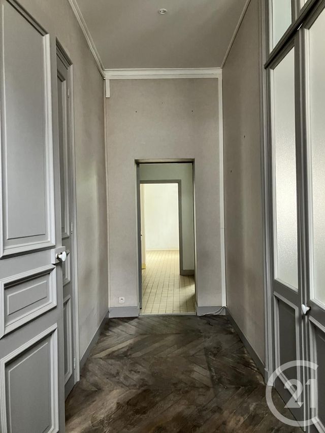 Afficher la photo en grand immeuble à vendre - 212.0 m2 - ABBEVILLE - 80 - PICARDIE - Century 21 Triangle Immobilier