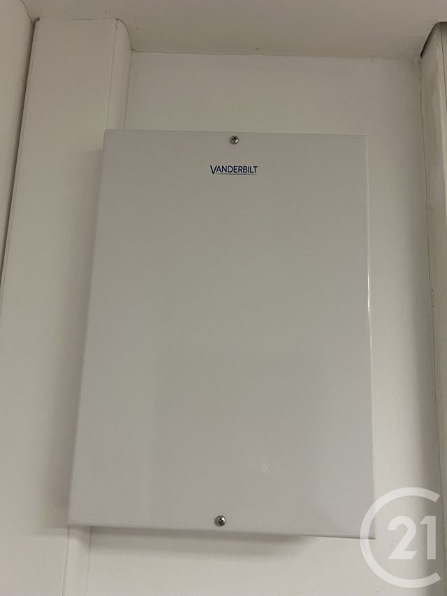 commerce à louer - 160.0 m2 - VAUCHELLES LES QUESNOY - 80 - PICARDIE - Century 21 Triangle Immobilier