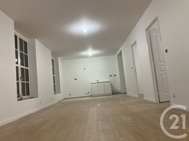 Appartement F3 à louer - 3 pièces - 67.0 m2 - ABBEVILLE - 80 - PICARDIE - Century 21 Triangle Immobilier