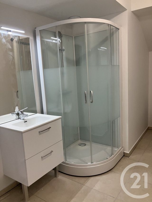 Appartement F3 à louer - 3 pièces - 67.0 m2 - ABBEVILLE - 80 - PICARDIE - Century 21 Triangle Immobilier