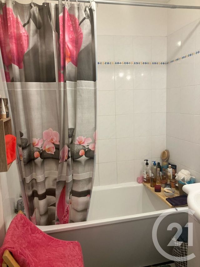 Appartement F2 à vendre - 2 pièces - 59.0 m2 - ABBEVILLE - 80 - PICARDIE - Century 21 Triangle Immobilier