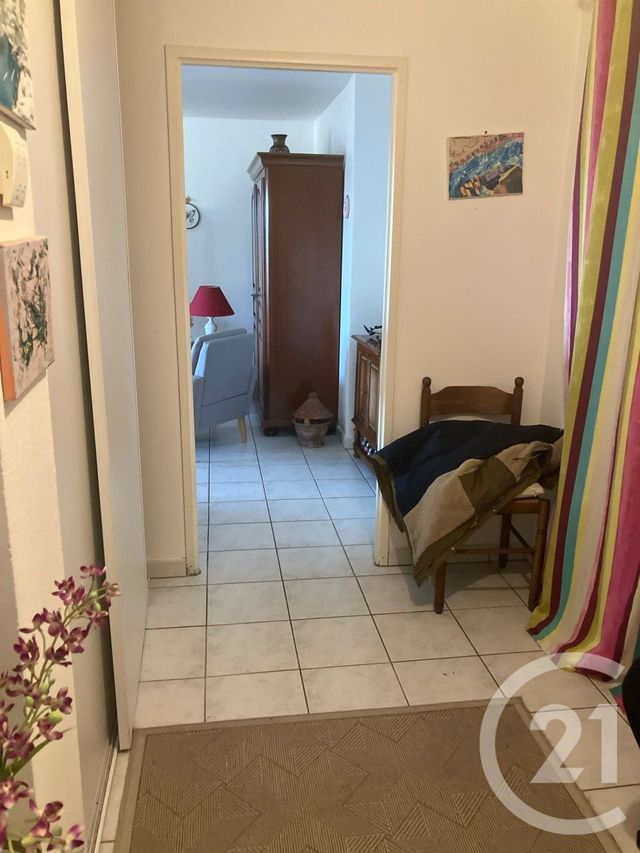 Appartement F2 à vendre - 2 pièces - 59.0 m2 - ABBEVILLE - 80 - PICARDIE - Century 21 Triangle Immobilier