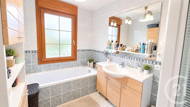 maison à vendre - 4 pièces - 125.0 m2 - HALLENCOURT - 80 - PICARDIE - Century 21 Triangle Immobilier