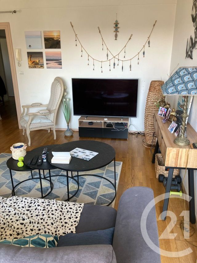 Appartement F2 à louer - 2 pièces - 50.0 m2 - ABBEVILLE - 80 - PICARDIE - Century 21 Triangle Immobilier