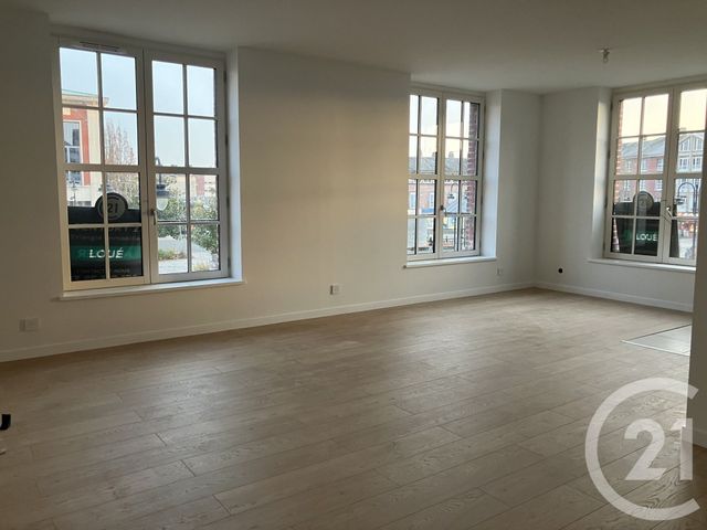 Appartement F2 à louer - 2 pièces - 58.0 m2 - ABBEVILLE - 80 - PICARDIE - Century 21 Triangle Immobilier