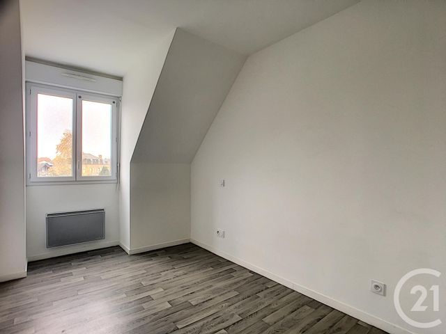 Appartement Duplex à louer - 2 pièces - 37.2 m2 - ABBEVILLE - 80 - PICARDIE - Century 21 Triangle Immobilier