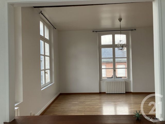 Appartement Duplex à louer - 4 pièces - 80.53 m2 - ABBEVILLE - 80 - PICARDIE - Century 21 Triangle Immobilier