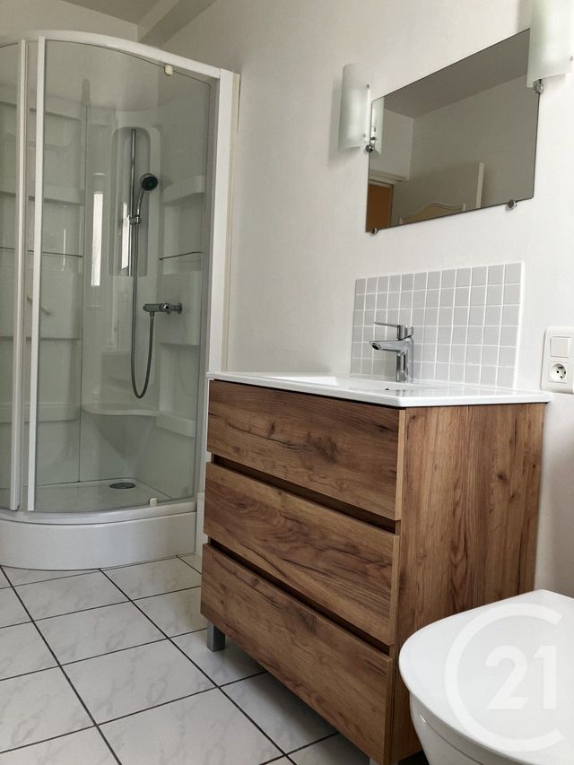 Appartement à louer - 3 pièces - 62.0 m2 - ABBEVILLE - 80 - PICARDIE - Century 21 Triangle Immobilier