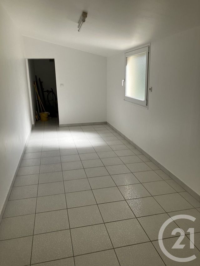 Appartement à louer - 3 pièces - 62.0 m2 - ABBEVILLE - 80 - PICARDIE - Century 21 Triangle Immobilier