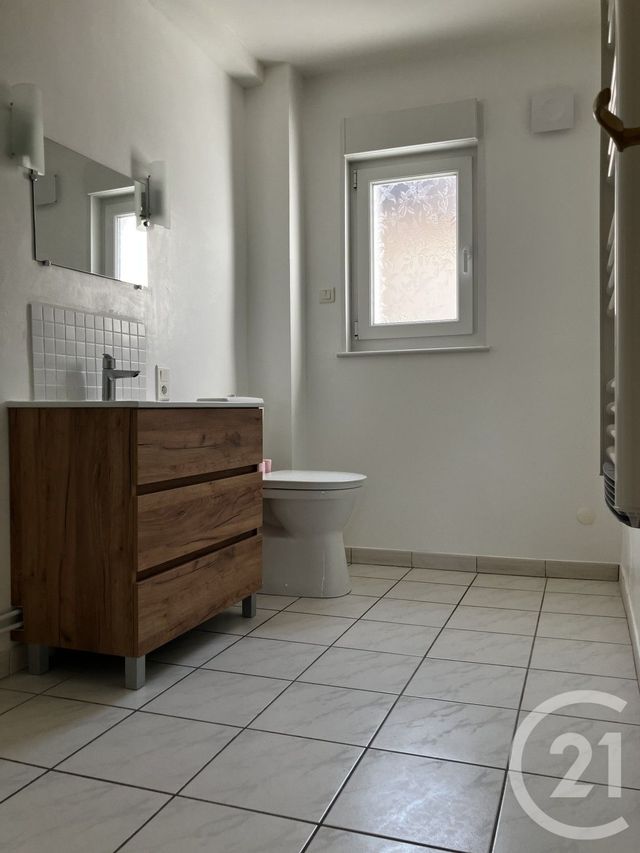 Appartement à louer - 3 pièces - 62.0 m2 - ABBEVILLE - 80 - PICARDIE - Century 21 Triangle Immobilier
