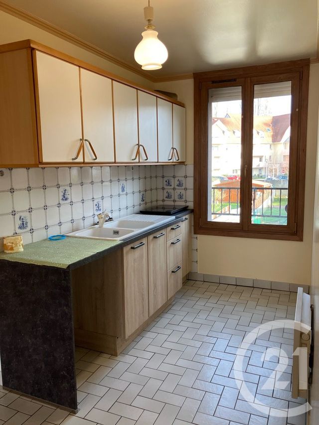 Appartement F2 à louer - 2 pièces - 51.7 m2 - ABBEVILLE - 80 - PICARDIE - Century 21 Triangle Immobilier