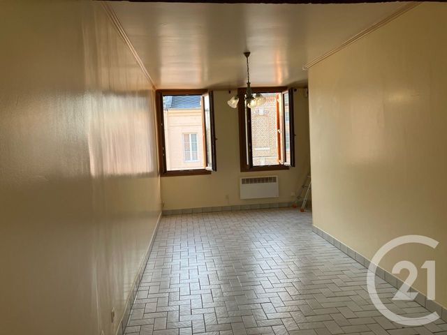 Appartement F2 à louer - 2 pièces - 51.7 m2 - ABBEVILLE - 80 - PICARDIE - Century 21 Triangle Immobilier