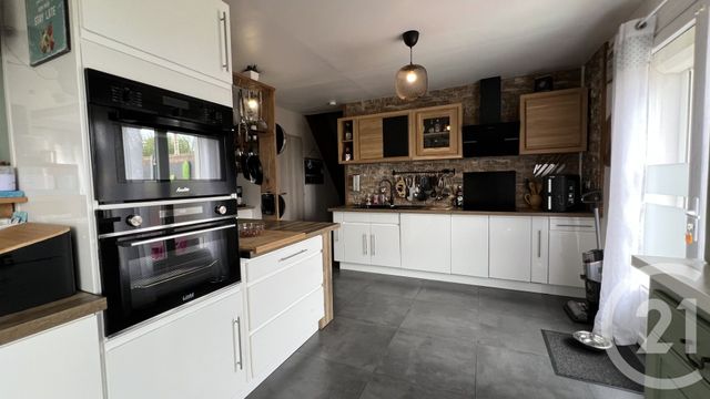 maison à vendre - 5 pièces - 151.16 m2 - HALLENCOURT - 80 - PICARDIE - Century 21 Triangle Immobilier