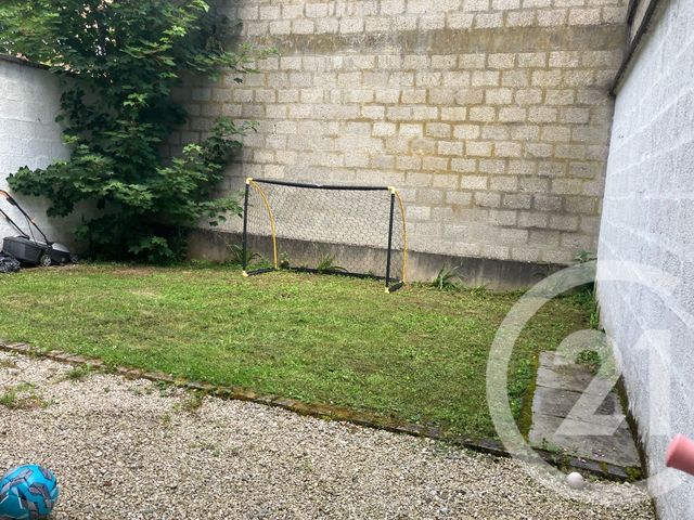maison à louer - 4 pièces - 94.0 m2 - ABBEVILLE - 80 - PICARDIE - Century 21 Triangle Immobilier