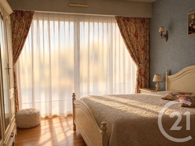 Appartement à vendre - 3 pièces - 80.8 m2 - ABBEVILLE - 80 - PICARDIE - Century 21 Triangle Immobilier