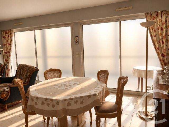 Appartement à vendre - 3 pièces - 80.8 m2 - ABBEVILLE - 80 - PICARDIE - Century 21 Triangle Immobilier