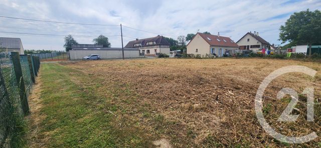 terrain à vendre - 906.0 m2 - MARTAINNEVILLE - 80 - PICARDIE - Century 21 Triangle Immobilier