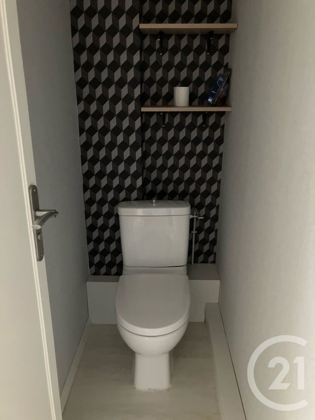 Appartement F3 à louer - 3 pièces - 71.42 m2 - ABBEVILLE - 80 - PICARDIE - Century 21 Triangle Immobilier