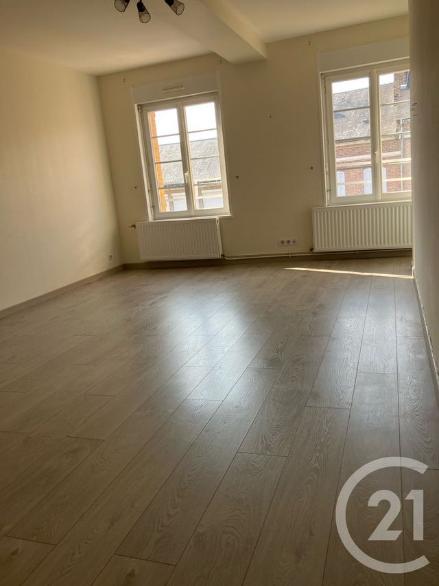 Appartement F3 à louer - 3 pièces - 71.42 m2 - ABBEVILLE - 80 - PICARDIE - Century 21 Triangle Immobilier