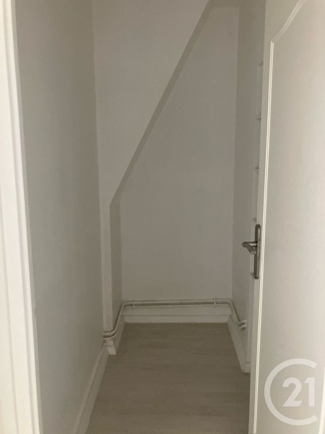 Appartement F3 à louer - 3 pièces - 71.42 m2 - ABBEVILLE - 80 - PICARDIE - Century 21 Triangle Immobilier