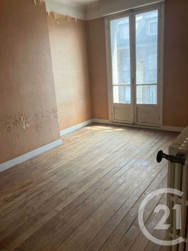 Appartement F3 à vendre - 3 pièces - 90.75 m2 - ABBEVILLE - 80 - PICARDIE - Century 21 Triangle Immobilier