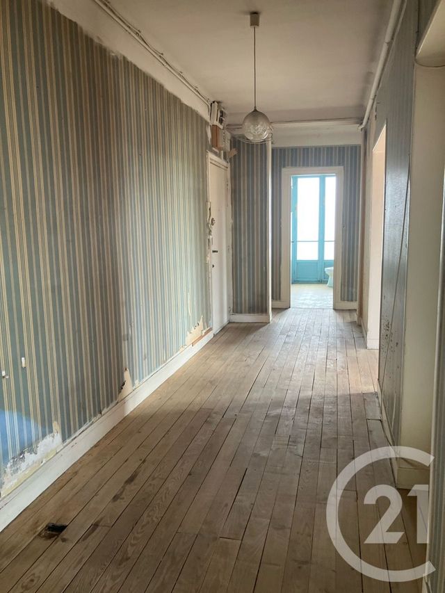 Appartement F3 à vendre - 3 pièces - 90.75 m2 - ABBEVILLE - 80 - PICARDIE - Century 21 Triangle Immobilier