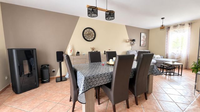 maison à vendre - 5 pièces - 95.36 m2 - ABBEVILLE - 80 - PICARDIE - Century 21 Triangle Immobilier