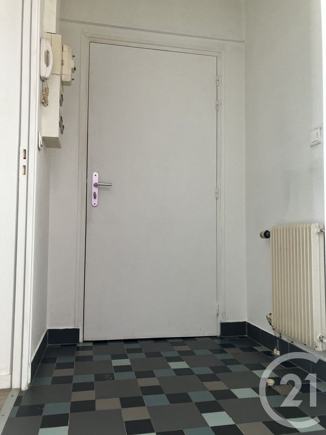 Appartement F2 à louer - 2 pièces - 41.9 m2 - ABBEVILLE - 80 - PICARDIE - Century 21 Triangle Immobilier