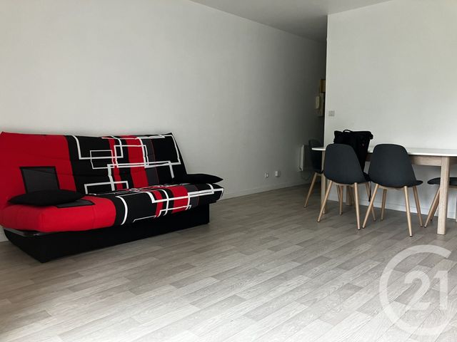 Appartement F1 à louer - 1 pièce - 27.0 m2 - ABBEVILLE - 80 - PICARDIE - Century 21 Triangle Immobilier