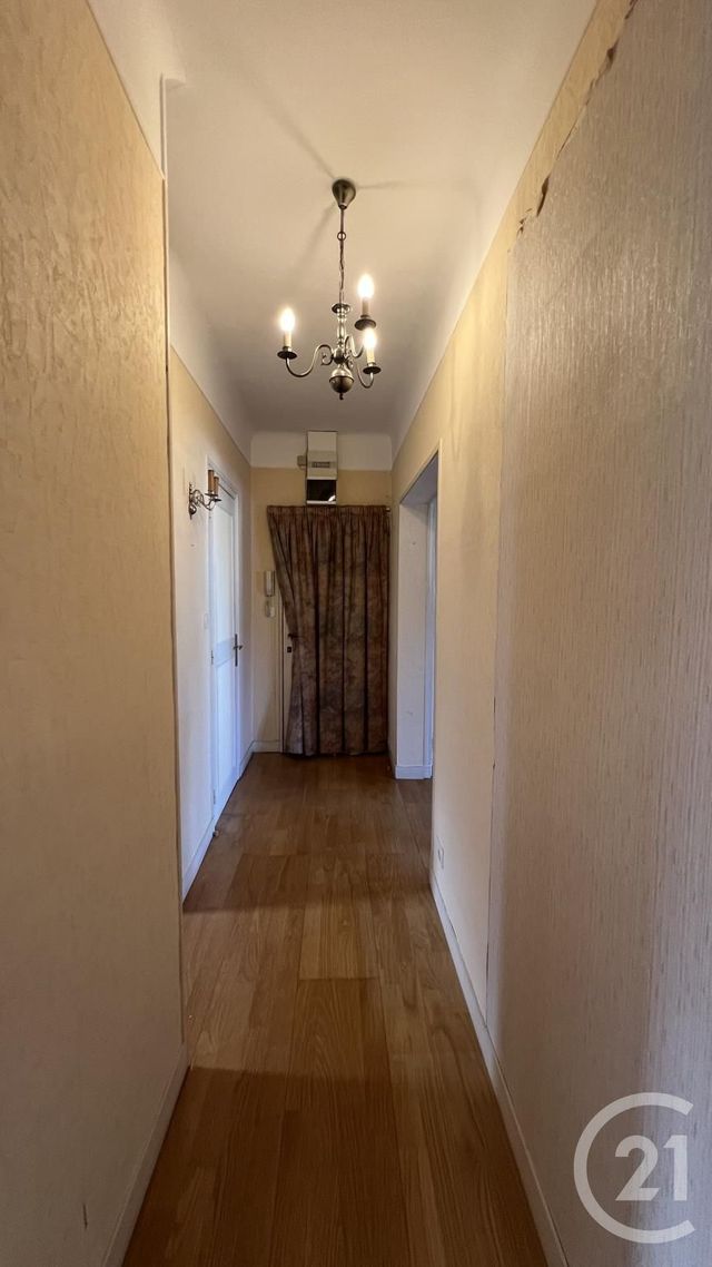 Appartement F3 à vendre - 3 pièces - 65.7 m2 - ABBEVILLE - 80 - PICARDIE - Century 21 Triangle Immobilier